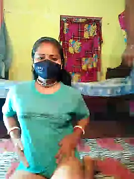 Snapshot of indiancouple09 chatting on 02/03/25, 04:10 indiancouple09 online show from 02/03/25, 04:10