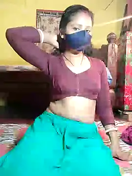 Snapshot of indiancouple09 chatting on 02/04/25, 05:12 indiancouple09 online show from 02/04/25, 05:12