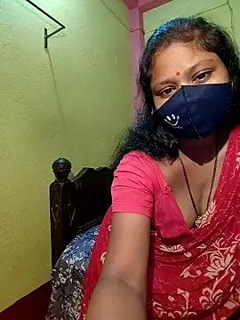 Snapshot of indiancouple09 chatting on 06/14/26, 08:44 indiancouple09 online show from 06/14/26, 08:44