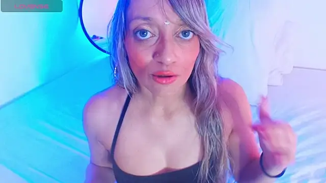 emma collson online show from 12/14/25, 03:34