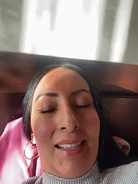 yaralyminjo2 online show from 01/21/25, 09:57