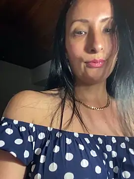 Snapshot of yaralyminjo2 chatting on 02/01/25, 12:51 yaralyminjo2 online show from 02/01/25, 12:51