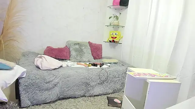 Leslie browm online show from 10/23/25, 11:14