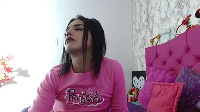 AlexaFontana online show from 04/23/26, 04:24