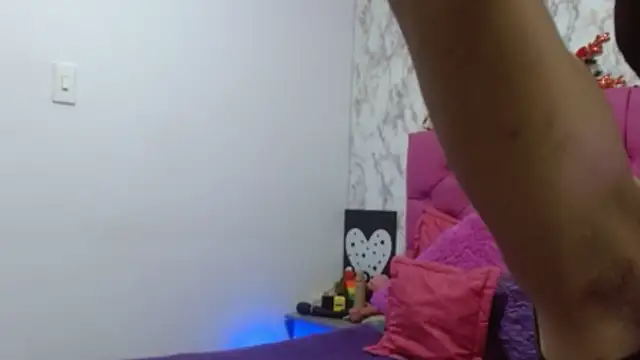 AlexaFontana online show from 04/23/26, 11:51