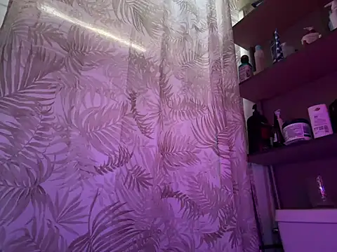 Snapshot of TheeGoddessAset chatting on 03/12/25, 01:03 TheeGoddessAset online show from 03/12/25, 01:03