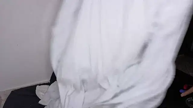 soysara15 online show from 04/05/26, 11:57