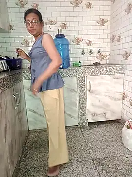 Saroj-Shah online show from 03/20/25, 11:49