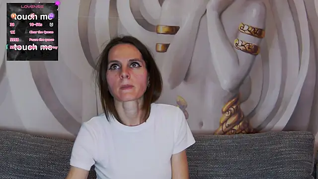 Snapshot of hailey_peach chatting on 03/02/25, 03:45 hailey peach online show from 03/02/25, 03:45