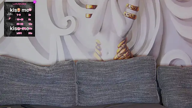 Snapshot of hailey_peach chatting on 03/07/25, 09:06 hailey peach online show from 03/07/25, 09:06