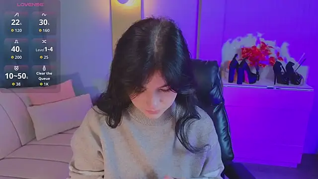 Jenna Adams  online show from 11/23/25, 12:54