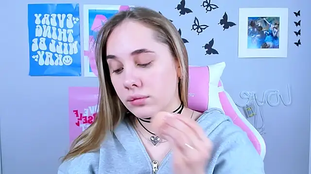 MiaMilas online show from 01/06/25, 04:36