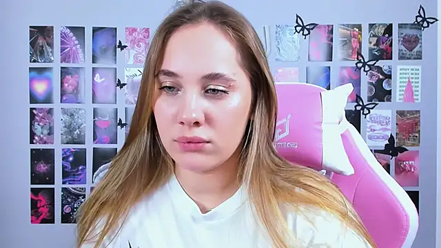 MiaMilas online show from 02/12/25, 07:55