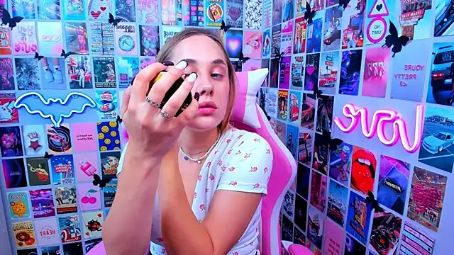 MiaMilas online show from 09/30/25, 05:29