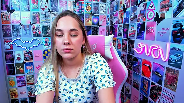 MiaMilas online show from 10/06/25, 09:07