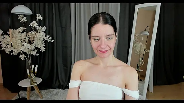 Snapshot of helentasty chatting on 01/29/25, 12:24 helentasty online show from 01/29/25, 12:24