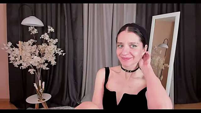 Snapshot of helentasty chatting on 01/31/25, 03:33 helentasty online show from 01/31/25, 03:33