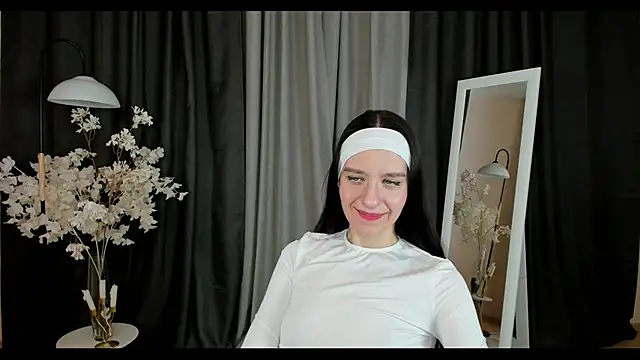 Snapshot of helentasty chatting on 02/02/25, 03:43 helentasty online show from 02/02/25, 03:43