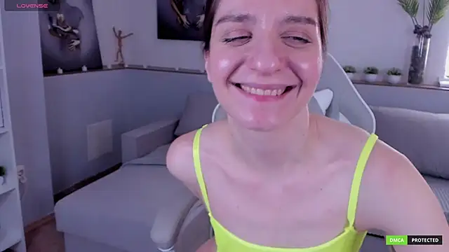 Snapshot of helentasty chatting on 02/05/25, 06:24 helentasty online show from 02/05/25, 06:24