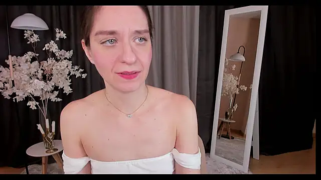 Snapshot of helentasty chatting on 02/10/25, 02:52 helentasty online show from 02/10/25, 02:52