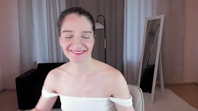 Snapshot of helentasty chatting on 09/22/25, 02:13 helentasty online show from 09/22/25, 02:13