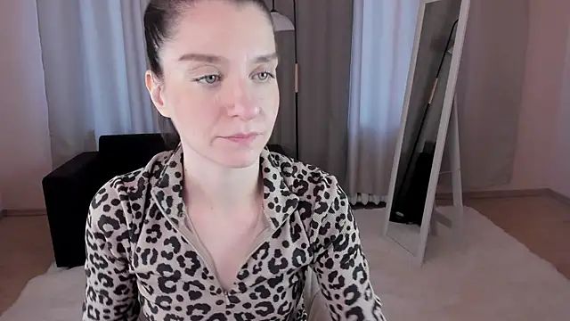 Snapshot of helentasty chatting on 09/30/25, 02:49 helentasty online show from 09/30/25, 02:49