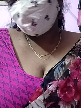 mallu-sumi online show from 11/03/25, 06:20