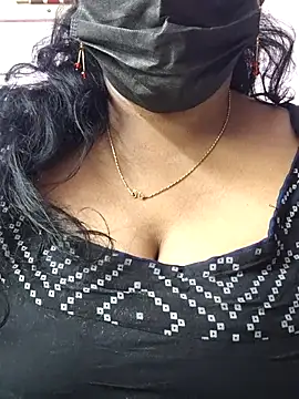 mallu-sumi online show from 01/08/26, 02:47