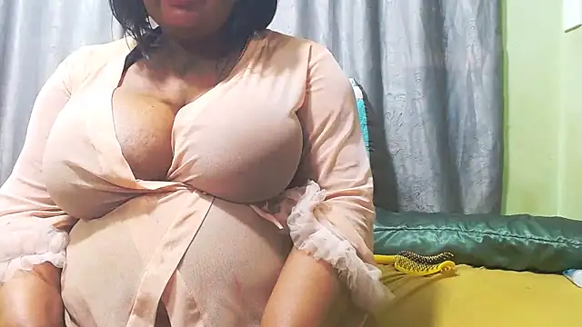 NaughtyNicoleXX2 online show from 05/25/26, 06:03