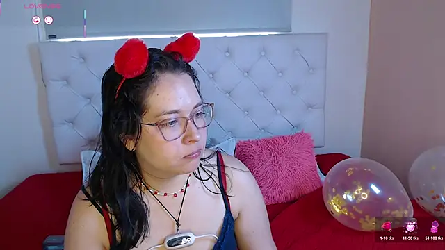 May Carlier online show from 02/15/26, 05:31