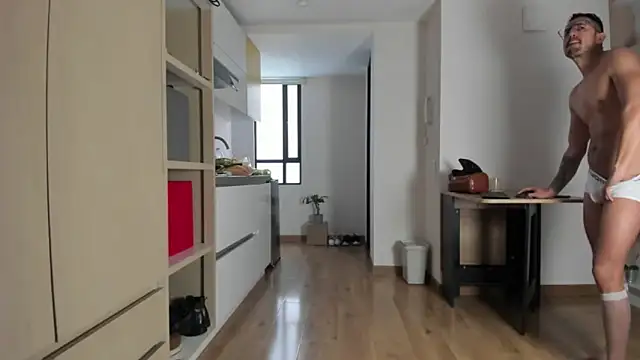 pablo-rincon95 online show from 09/11/25, 02:39