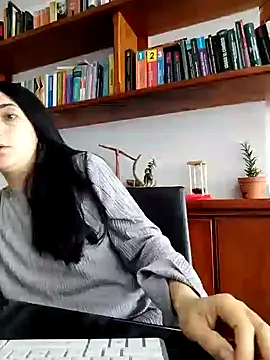 amellie ros online show from 12/02/24, 04:42