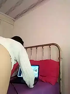 amellie ros online show from 12/15/24, 04:04