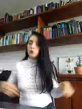 amellie ros online show from 12/21/24, 05:07