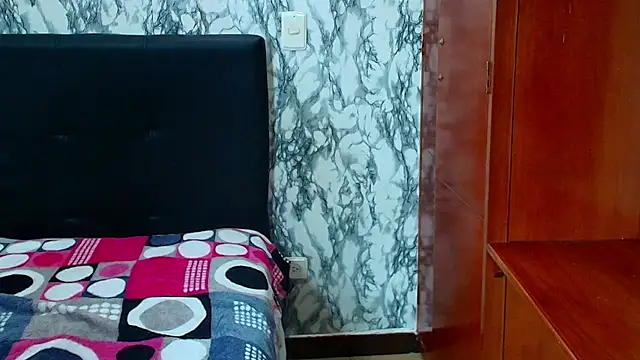 Snapshot of Emily_Trujillo chatting on 03/04/25, 11:00 Emily Trujillo online show from 03/04/25, 11:00