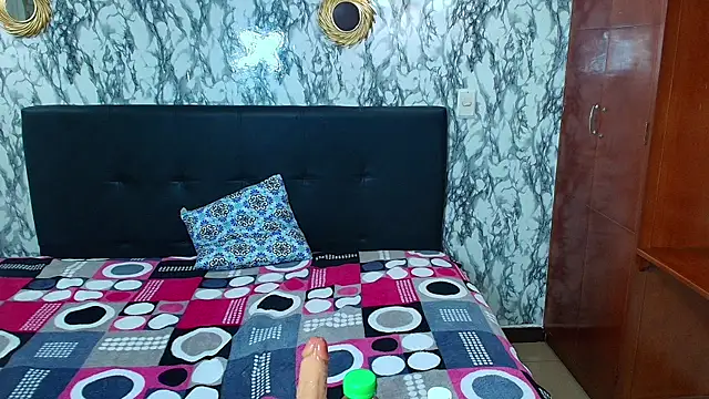 Snapshot of Emily_Trujillo chatting on 03/05/25, 07:49 Emily Trujillo online show from 03/05/25, 07:49