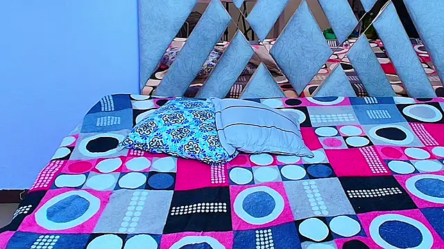 Snapshot of Emily_Trujillo chatting on 03/08/25, 01:39 Emily Trujillo online show from 03/08/25, 01:39