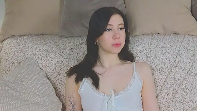 Snapshot of AnnTaint chatting on 12/14/24, 07:03 AnnTaint online show from 12/14/24, 07:03