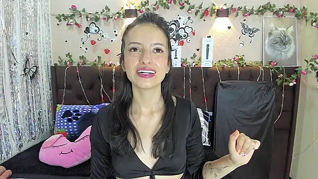 HottCandy21 online show from 02/24/25, 07:19