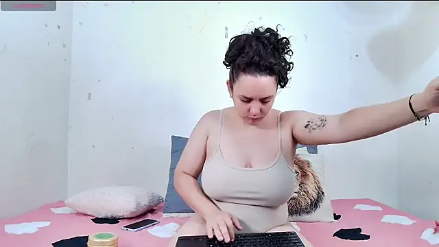 Mabelydani online show from 01/11/25, 10:51