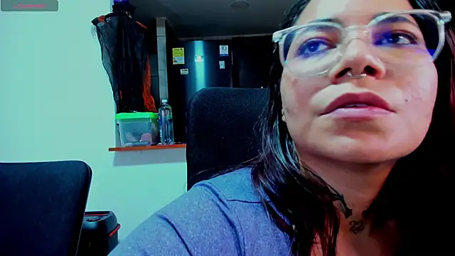 Mabelydani online show from 10/19/25, 10:54