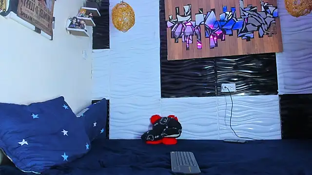 Friendsofeverything  online show from 02/05/26, 01:49