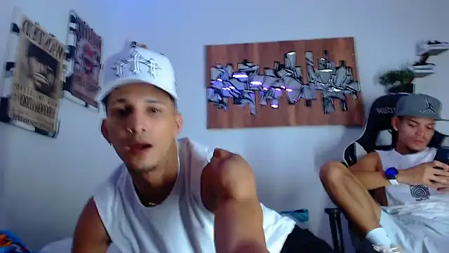 Friendsofeverything  online show from 04/22/26, 12:02