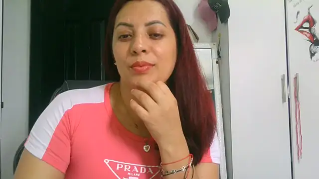 Anne kis online show from 10/17/25, 06:10