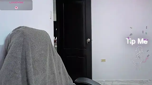 Anne kis online show from 06/24/26, 06:40