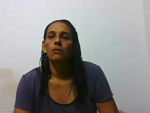 Snapshot of latinbrunettet chatting on 03/15/25, 01:29 latinbrunettet online show from 03/15/25, 01:29