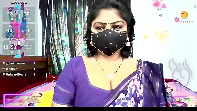 Snapshot of honey-sexy chatting on 05/19/26, 06:31 honey-sexy online show from 05/19/26, 06:31
