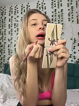 Kitty Katrine online show from 01/15/25, 07:37