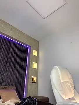 dolcebella online show from 09/11/25, 01:22