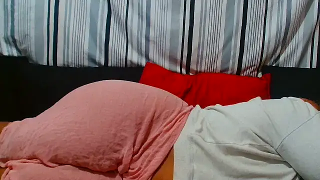 AfricanBigAssxx98 online show from 04/23/26, 12:29